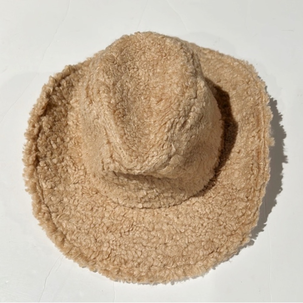 - SOLD - NEW UO Sherpa Cowboy Hat - Picture 2 of 6